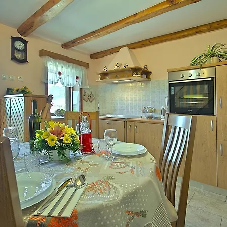 Provincial With Maincured Garden In *
