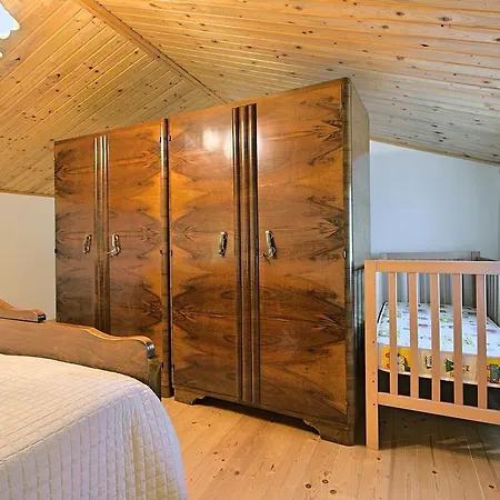 Apartman Provincial With Maincured Garden In